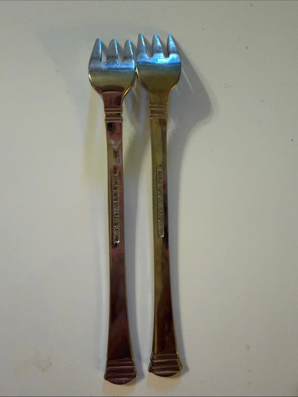 Towle Classique Bands 18/8 glossy stainless flatware set of 2 seafood forks VGUC